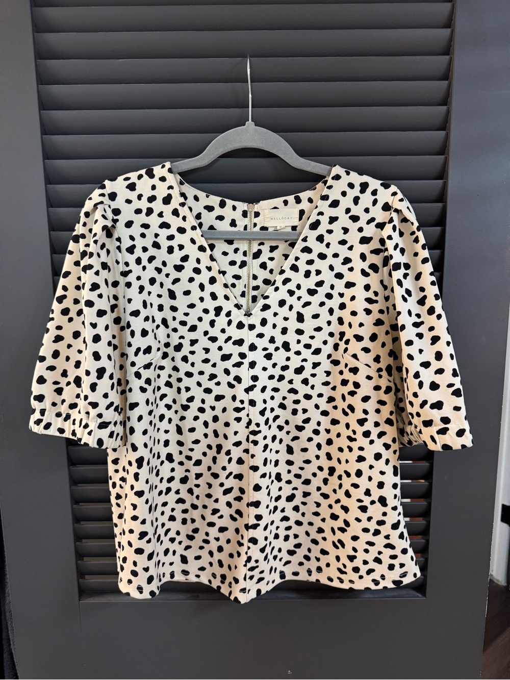 MELLODAY Cream and Black Spot Print V-Neck Top